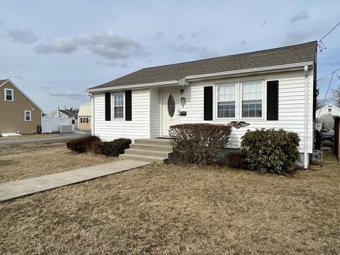8 Tower Ln, Bourne, MA 02532