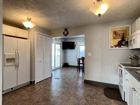 8 Tower Ln, Bourne, MA 02532 photo 8