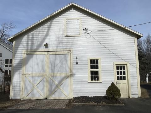 124 Elm St, Hatfield, MA 01038 photo 4