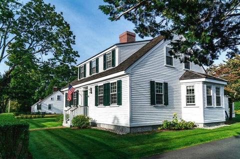 40 Spring St, Hingham, MA 02043 photo 3