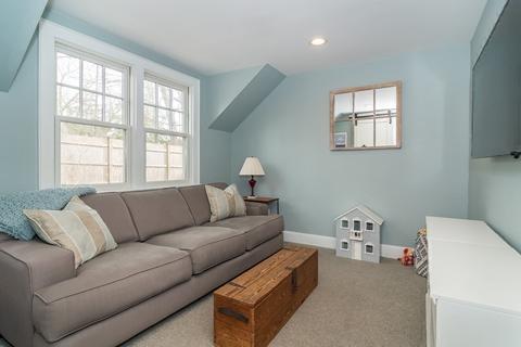 7 Summit Rd, Wellesley, MA 02482 photo 9