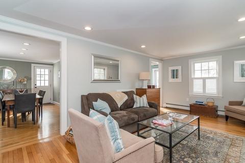 7 Summit Rd, Wellesley, MA 02482 photo 5