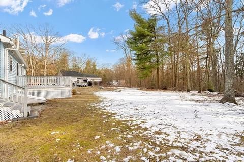 16 Campbell St, Webster, MA 01570 photo 3