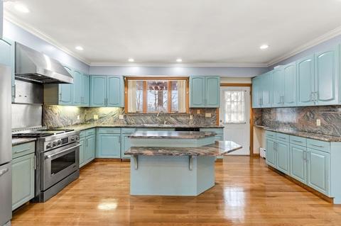 88 Juniper Dr, Saugus, MA 01906 photo 27