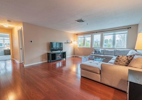 38 Dunham Rd #210, Beverly, MA 01915 photo 4
