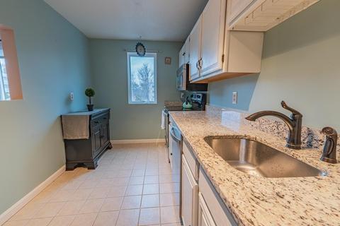 38 Dunham Rd #210, Beverly, MA 01915 photo 12
