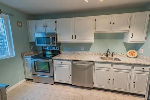 38 Dunham Rd #210, Beverly, MA 01915 photo 13