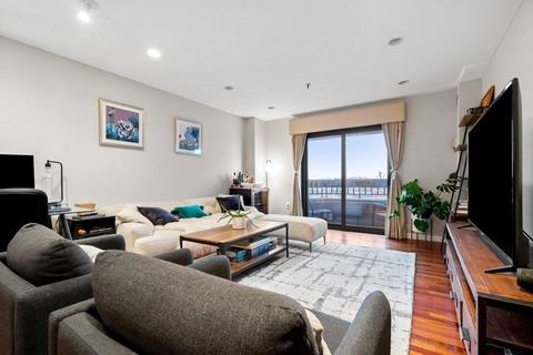 16 Harcourt #8J, Boston, MA 02116