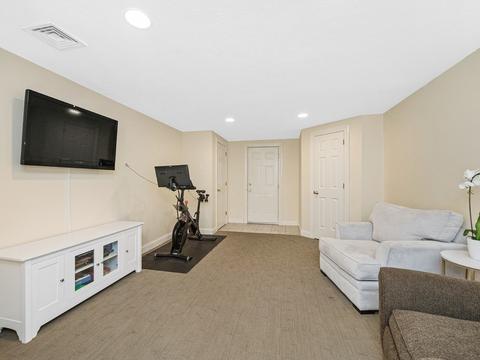 21 Parkvale Rd, Needham, MA 02492 photo 31
