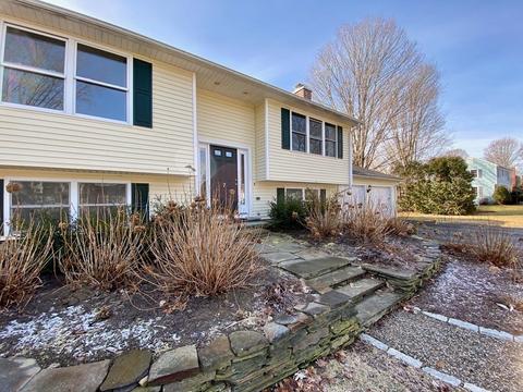 7 Arrowhead Dr, Hadley, MA 01035 photo 5