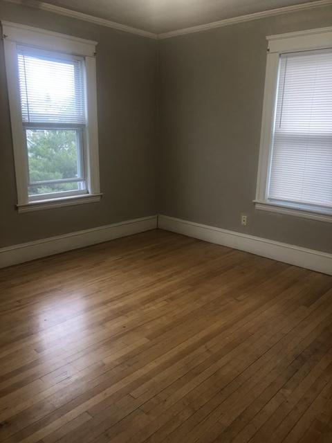 13 Greendale Ave, Worcester, MA 01606 photo 8