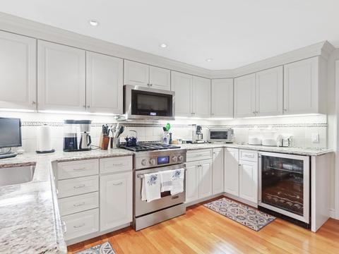 52 Beverly, Wellesley, MA 02481 photo 4