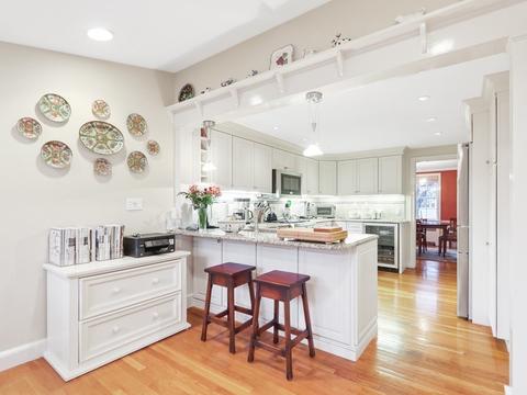 52 Beverly, Wellesley, MA 02481 photo 3