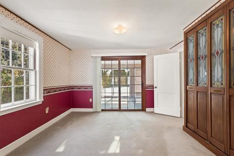 58 Sanderson Ave, Dedham, MA 02026 photo 13