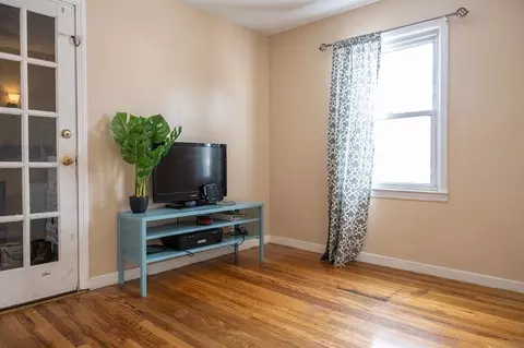 11 Arden St, Springfield, MA 01118 photo 18