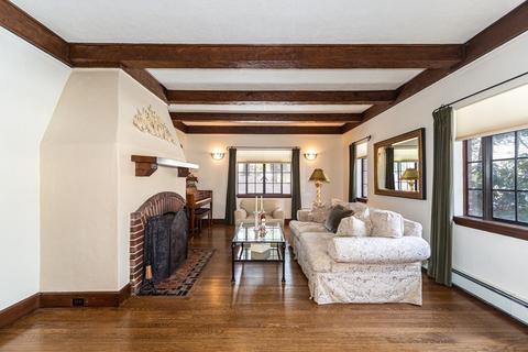 168 Harris Ave, Needham, MA 02492 photo 4