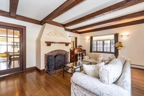 168 Harris Ave, Needham, MA 02492 photo 5