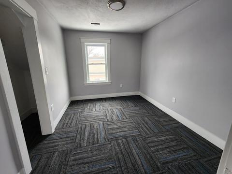 7 Hall St, Webster, MA 01570 photo 5