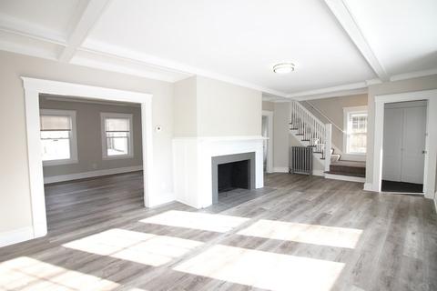 119 Kimberly Ave, Springfield, MA 01108 photo 3