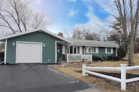 82 Spring St, Braintree, MA 02184 photo 1