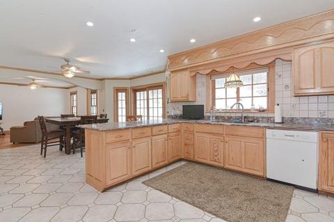 101 Dunham Rd, Warren, MA 01083 photo 2