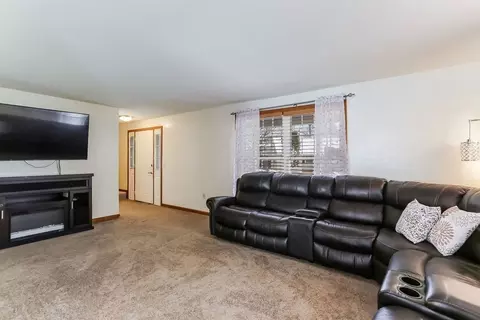 52 Eleanor, Springfield, MA 01108 photo 5