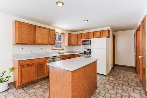 52 Eleanor, Springfield, MA 01108 photo 9