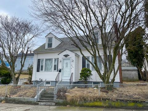 335 Tecumseh St, Fall River, MA 02721 photo 1