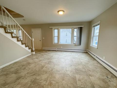 335 Tecumseh St, Fall River, MA 02721 photo 9