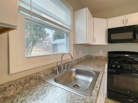 335 Tecumseh St, Fall River, MA 02721 photo 8