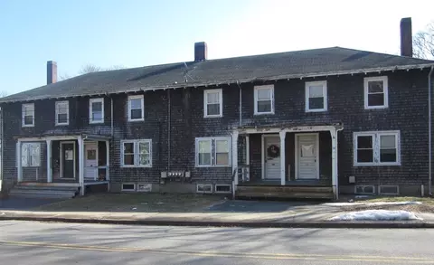 28 Forest Ave, Plymouth, MA 02360