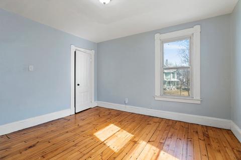 61 Thompson St, Springfield, MA 01109 photo 29