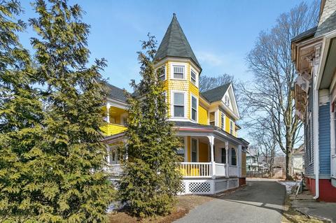 61 Thompson St, Springfield, MA 01109 photo 5