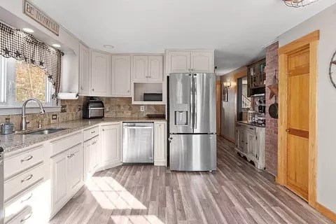 16 Flagg Hl, Erving, MA 01344 photo 17