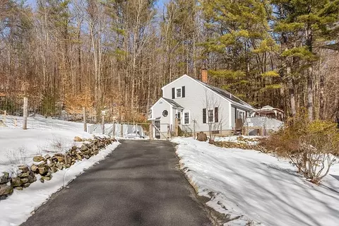 16 Flagg Hl, Erving, MA 01344 photo 2