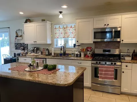 8 Wildflower Dr, Ware, MA 01082 photo 8