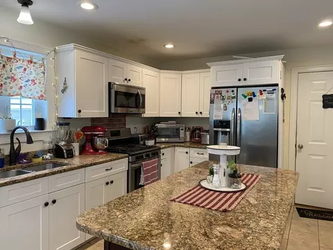 8 Wildflower Dr, Ware, MA 01082 photo 6