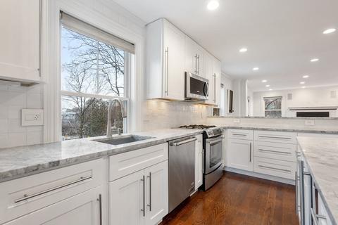 4 Juniper Ter, Roxbury, MA 02119 photo 2