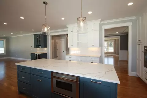 31 Helen Rd, Needham, MA 02492 photo 5