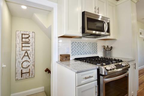 31 Gaffield Ave, Bourne, MA 02532 photo 17