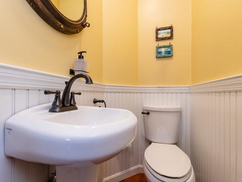 4 Hill Ave, Dedham, MA 02026 photo 11