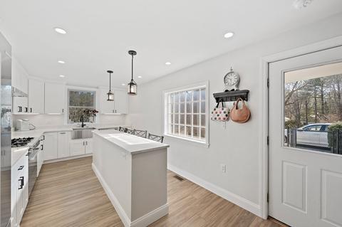 167 Whiting St, Hingham, MA 02043 photo 4