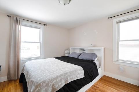 51 Lang St, Springfield, MA 01104 photo 21