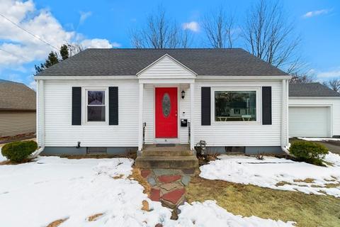 51 Lang St, Springfield, MA 01104 photo 2