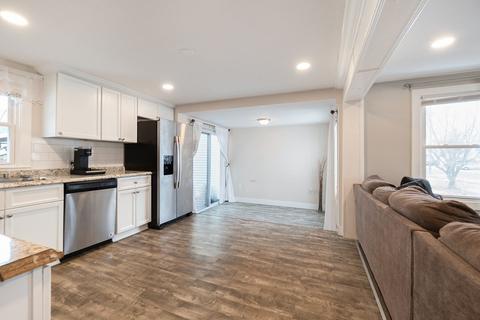 51 Lang St, Springfield, MA 01104 photo 12