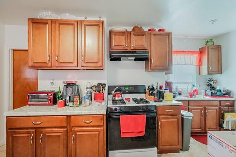 597 King Philip, Fall River, MA 02724 photo 18