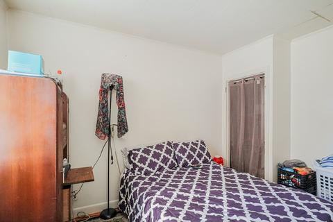 597 King Philip, Fall River, MA 02724 photo 10