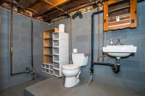 10 Mount Tom Ave, Easthampton, MA 01027 photo 40