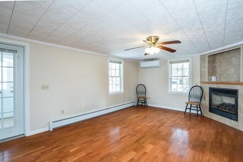 10 Mount Tom Ave, Easthampton, MA 01027 photo 15