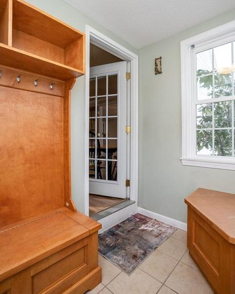 10 Mount Tom Ave, Easthampton, MA 01027 photo 21